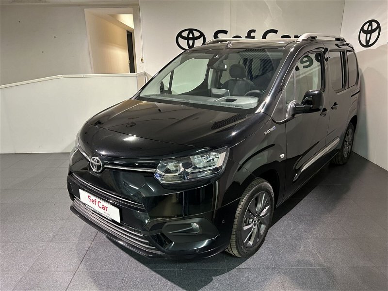 Toyota Proace City Verso Electric City Verso Electric 50kWh L1 Short D Luxury nuova a Milano