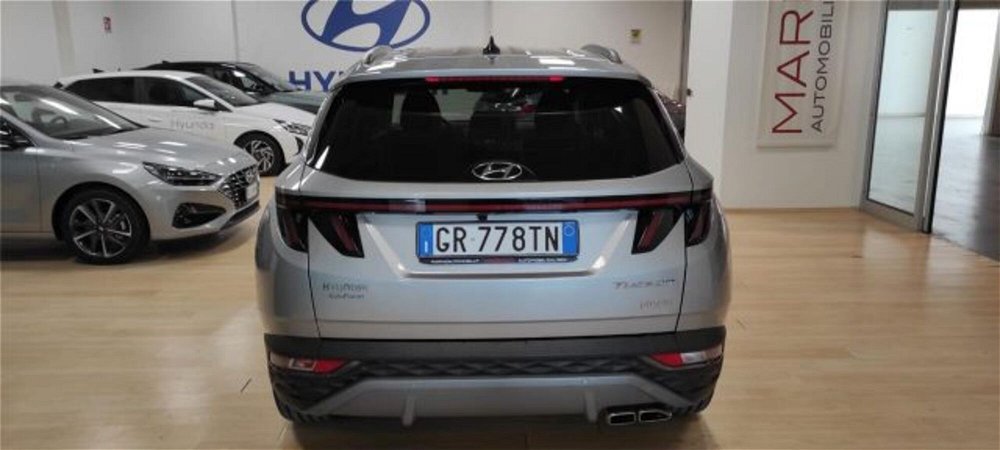 Hyundai Tucson 1.6 phev Xline 4wd auto nuova a Bari (5)