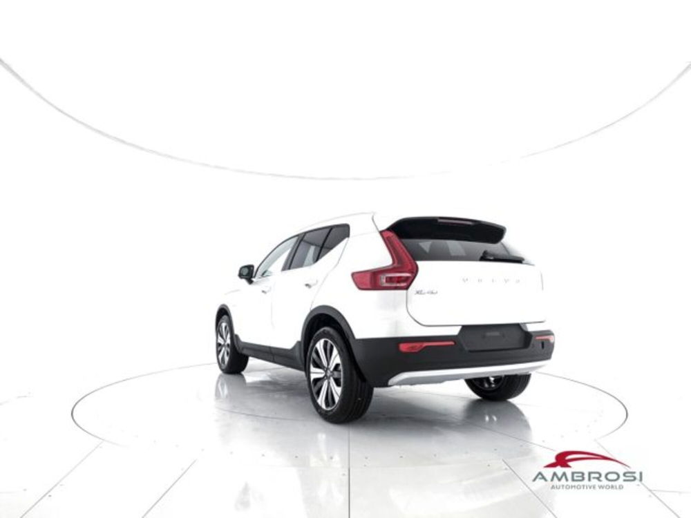 Volvo XC40 nuova a Perugia (4)