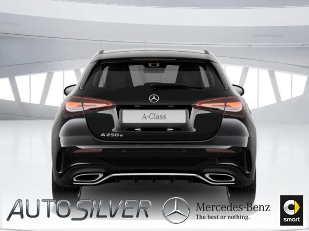 Mercedes-Benz CLA 250 e Automatic Plug-in hybrid AMG Line Advanced Plus nuova a Verona (4)