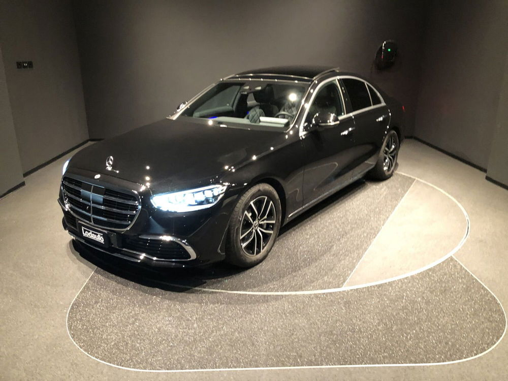 Mercedes-Benz Classe S 450 4Matic Mild hybrid Premium Plus  del 2023 usata a Bergamo