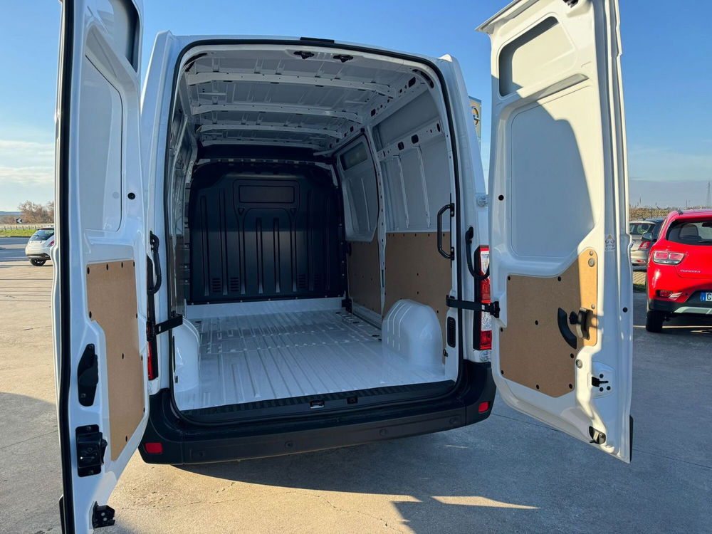 Renault Master Furgone nuova a Ferrara (15)