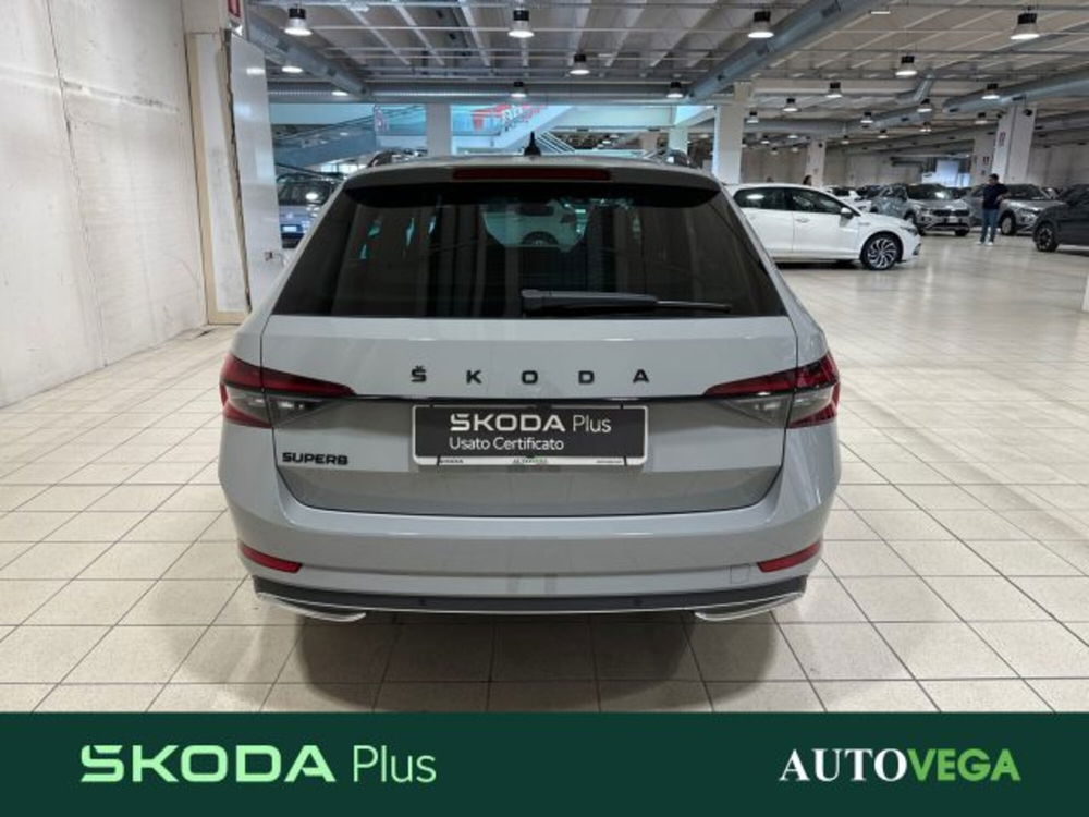 Skoda Superb Station Wagon nuova a Vicenza (5)