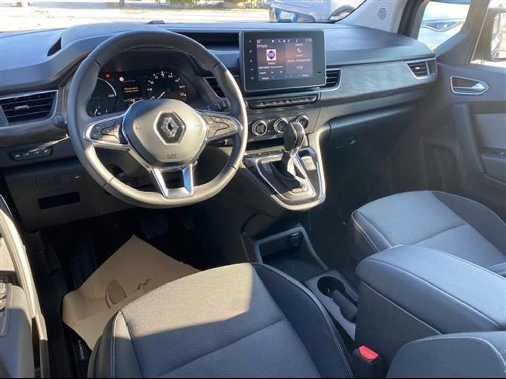 Renault Kangoo nuova a Macerata (9)