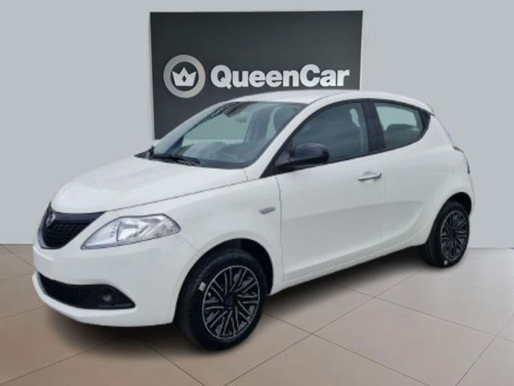 Lancia Ypsilon nuova a Torino