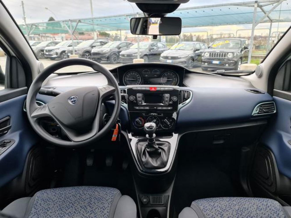 Lancia Ypsilon nuova a Torino (12)