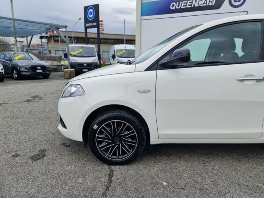 Lancia Ypsilon nuova a Torino (4)