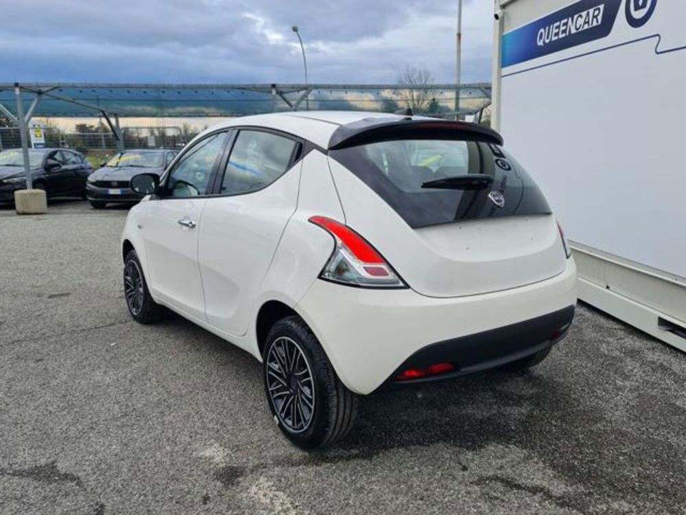 Lancia Ypsilon nuova a Torino (6)