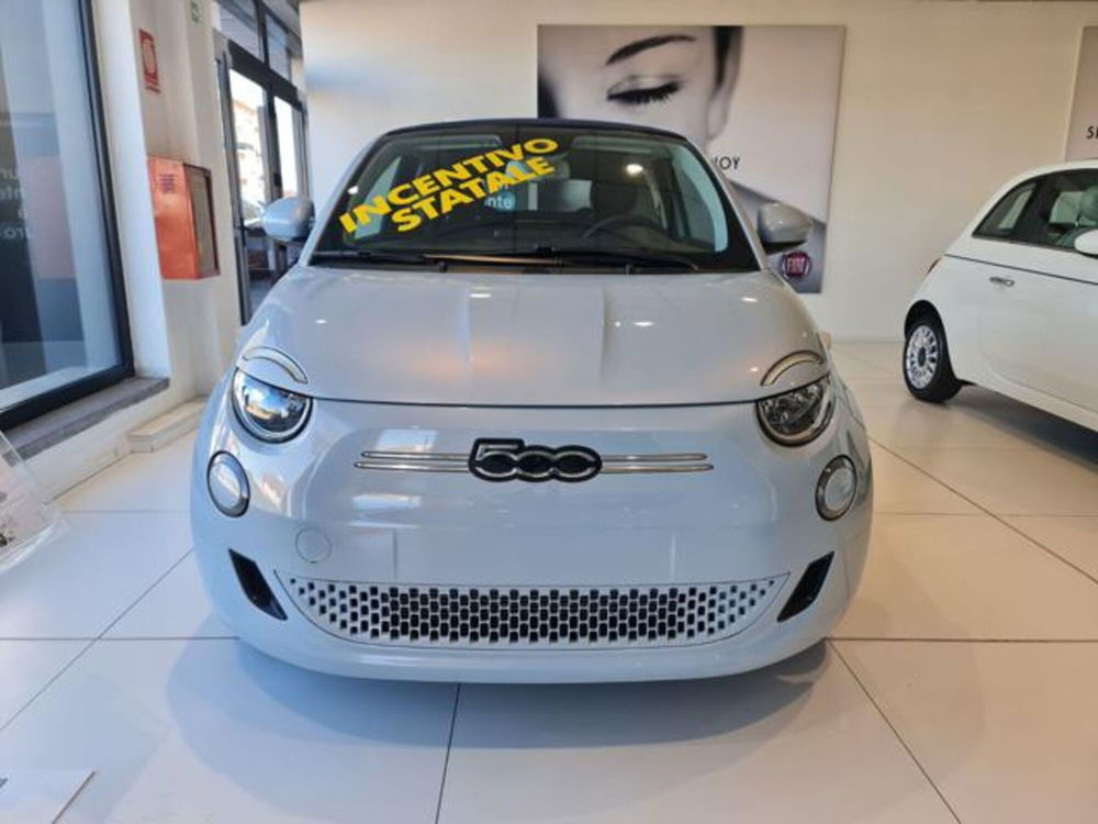 Fiat 500e Cabrio nuova a Torino (2)