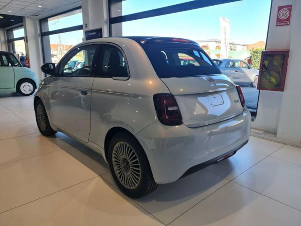 Fiat 500e Cabrio nuova a Torino (5)