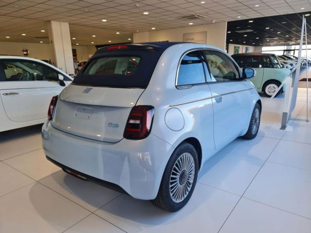 Fiat 500e Cabrio nuova a Torino (7)