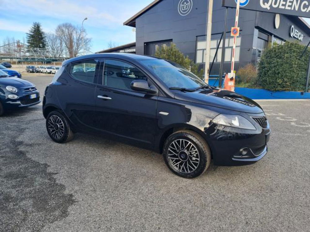 Lancia Ypsilon nuova a Torino (10)