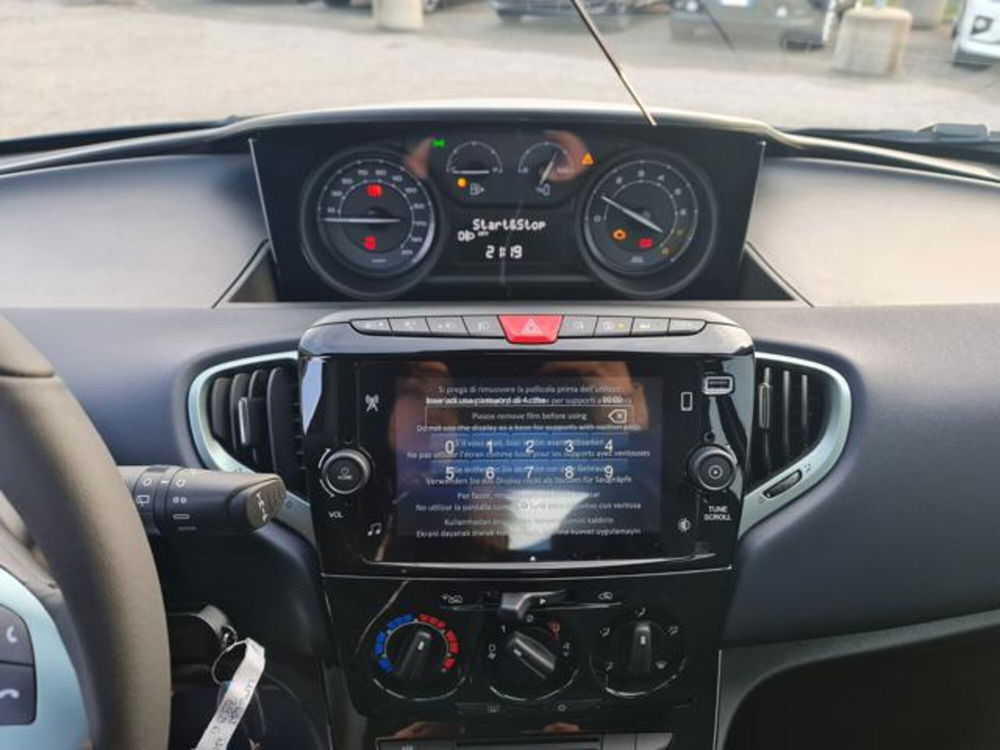 Lancia Ypsilon nuova a Torino (14)