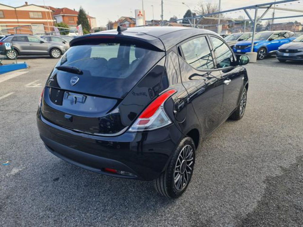 Lancia Ypsilon nuova a Torino (9)