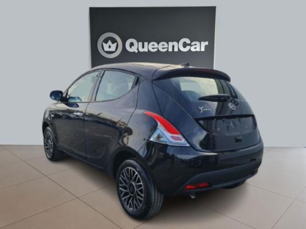 Lancia Ypsilon nuova a Torino (4)