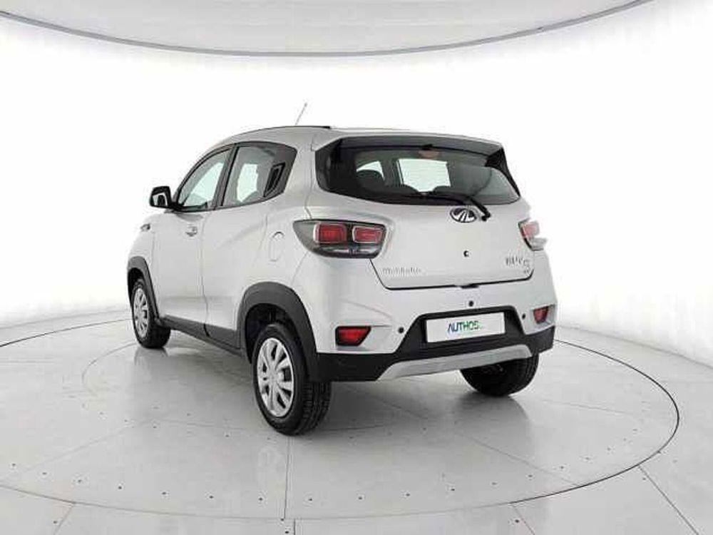 Mahindra KUV100 KUV100 1.2 VVT K6+  del 2023 usata a Torino (3)