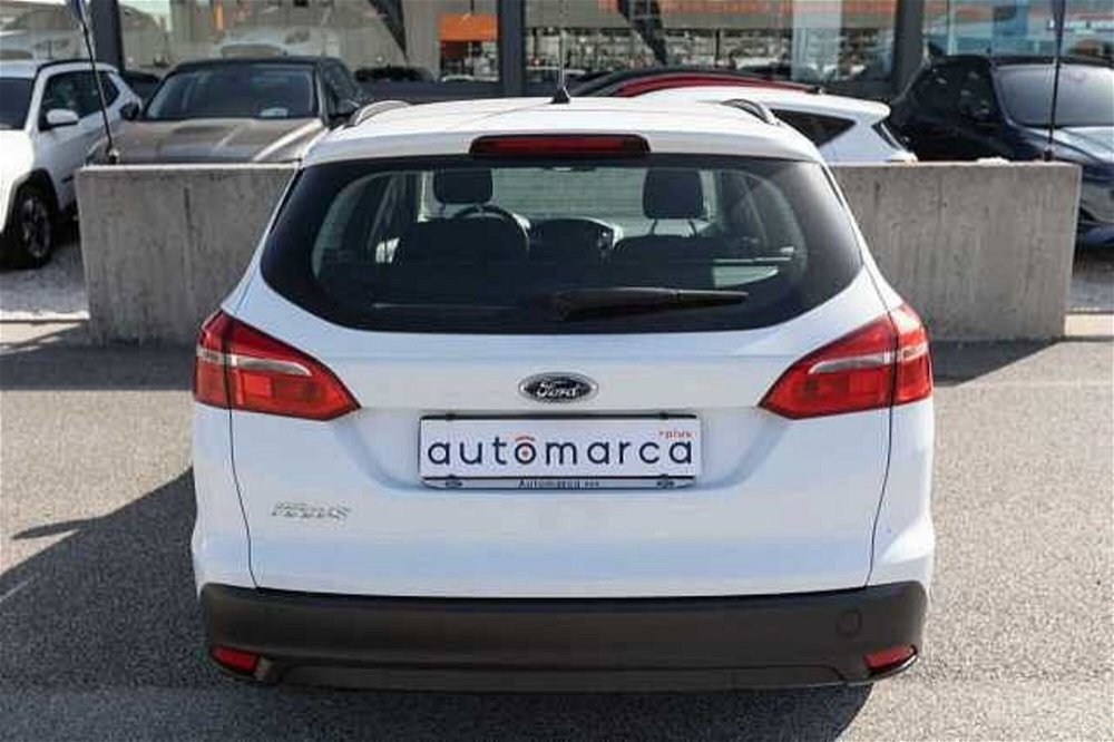 Ford Focus Station Wagon 1.5 TDCi 95 CV Start&Stop SW Business del 2016 usata a Silea (5)