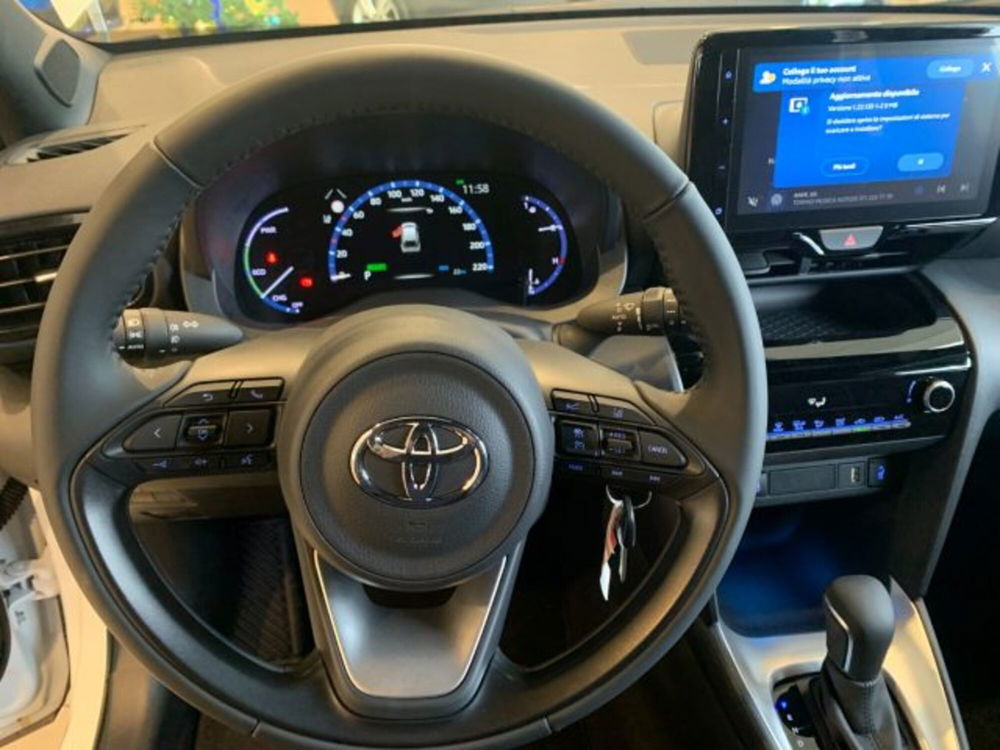 Toyota Yaris Cross nuova a Torino (12)