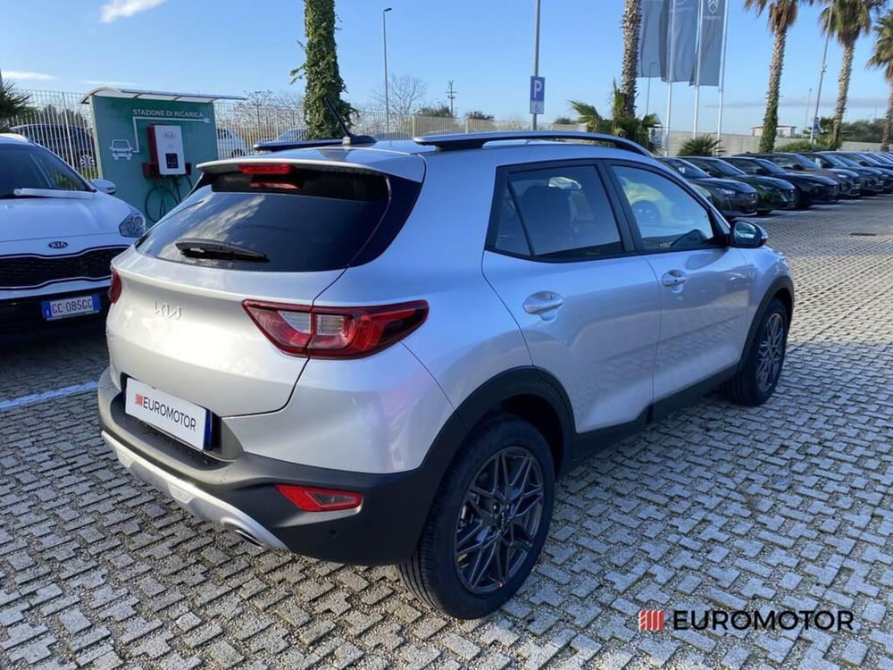 Kia Stonic nuova a Bari (9)