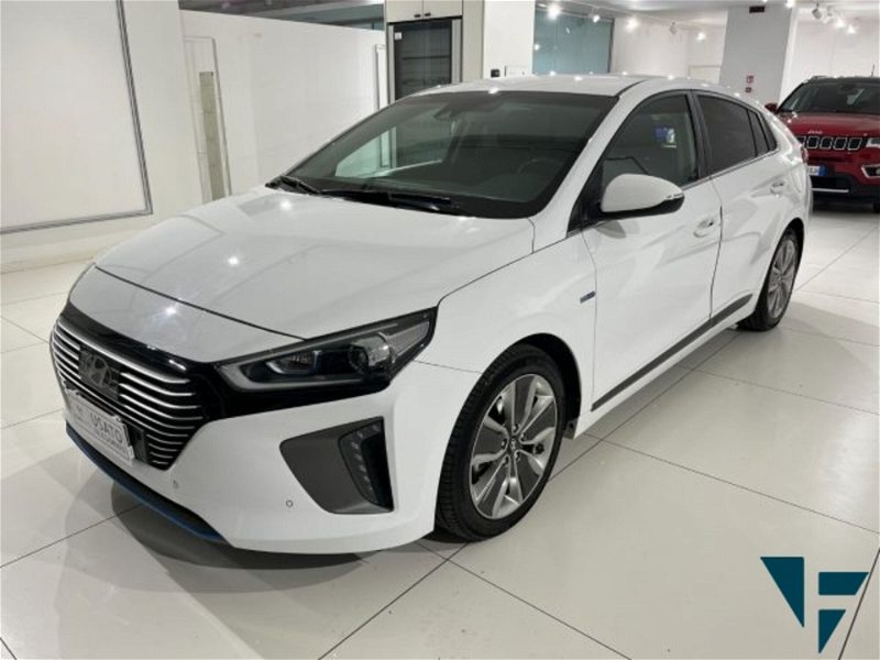 Hyundai Ioniq Hybrid DCT Style my 16 del 2018 usata a Villorba