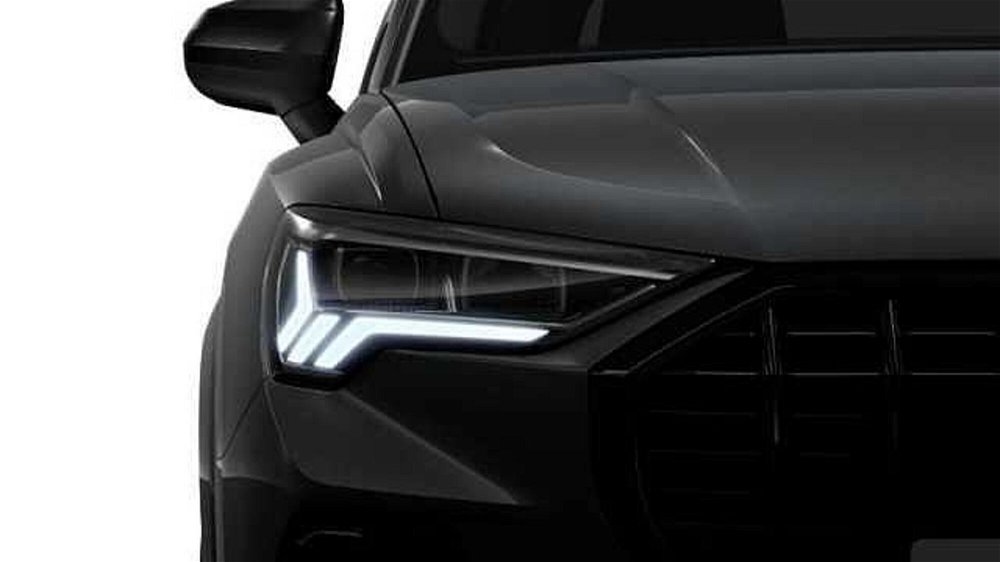 Audi Q3 45 TFSI e S tronic Identity Black nuova a Altavilla Vicentina (2)