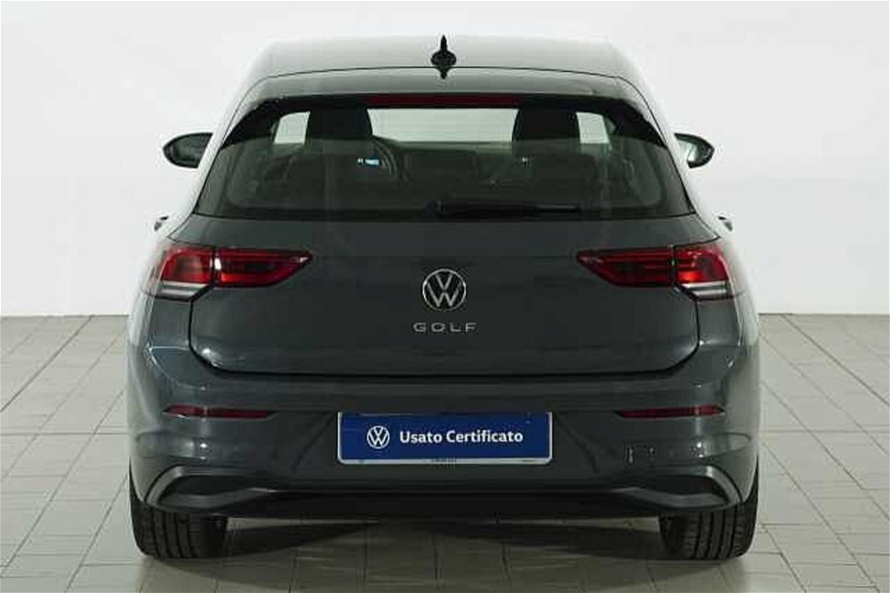 Volkswagen Golf 1.0 TSI EVO Life del 2020 usata a Barni (2)