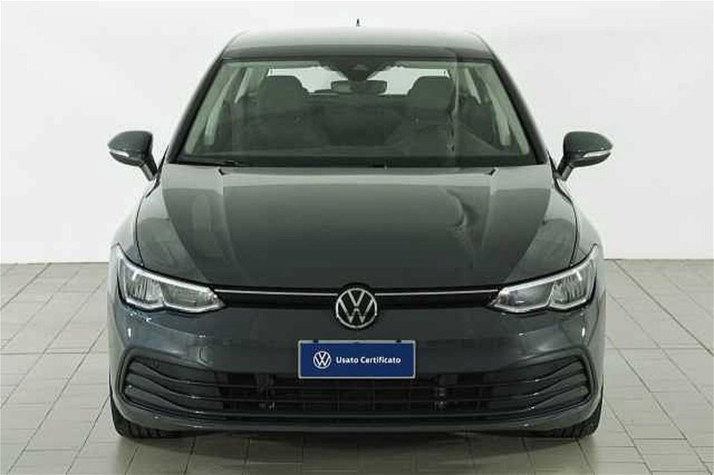 Volkswagen Golf 1.0 TSI EVO Life del 2020 usata a Barni (3)