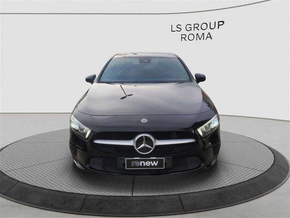 Mercedes-Benz Classe A 180 Business  del 2020 usata a Roma (2)