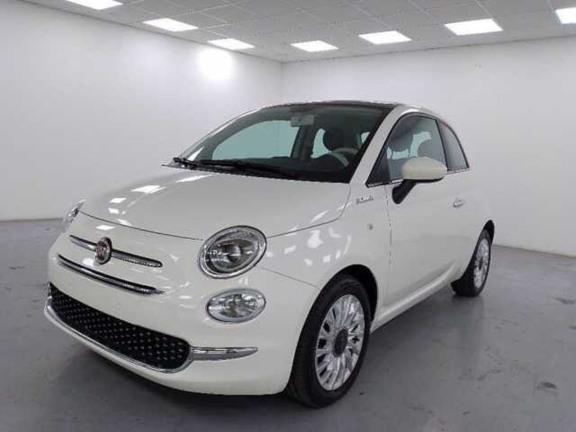 Fiat 500 1.0 hybrid Dolcevita 70cv del 2021 usata a Cuneo