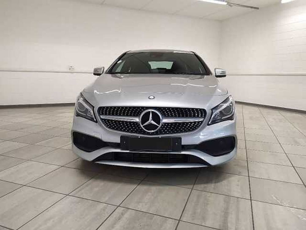 Mercedes-Benz CLA 220 d Automatic Premium  del 2017 usata a Cuneo (2)