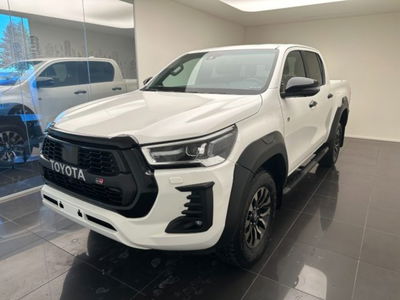 Toyota Hilux 2.8 D 4WD porte Double Cab Lounge nuova a Cuneo