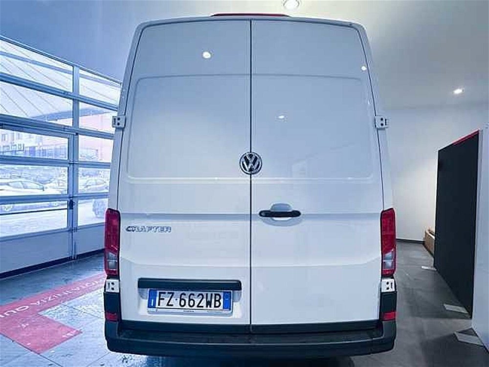Volkswagen Veicoli Commerciali Crafter Furgone 30 2.0 TDI 140CV aut. PM-TM Furgone Business  del 2020 usata a Rende (5)