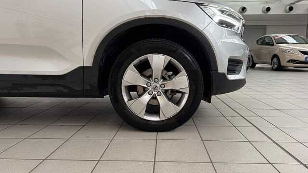 Volvo XC40 usata a Milano (9)