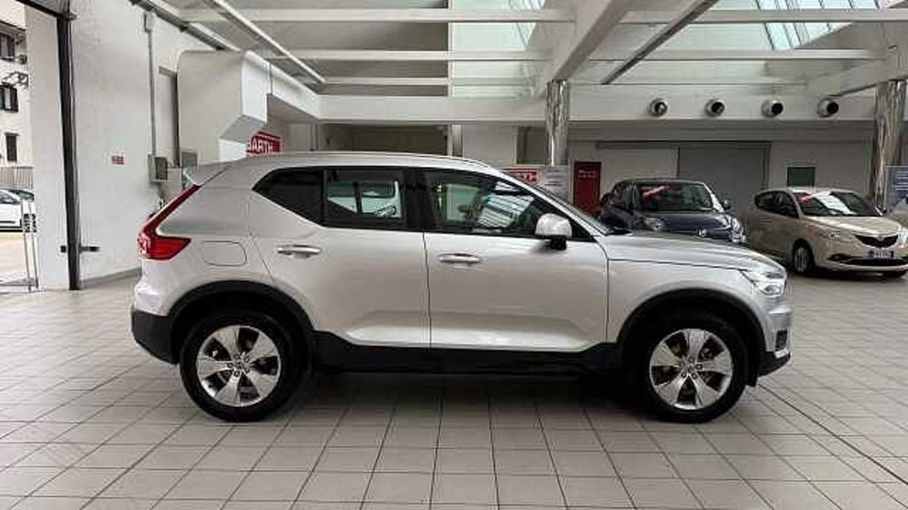 Volvo XC40 usata a Milano (6)