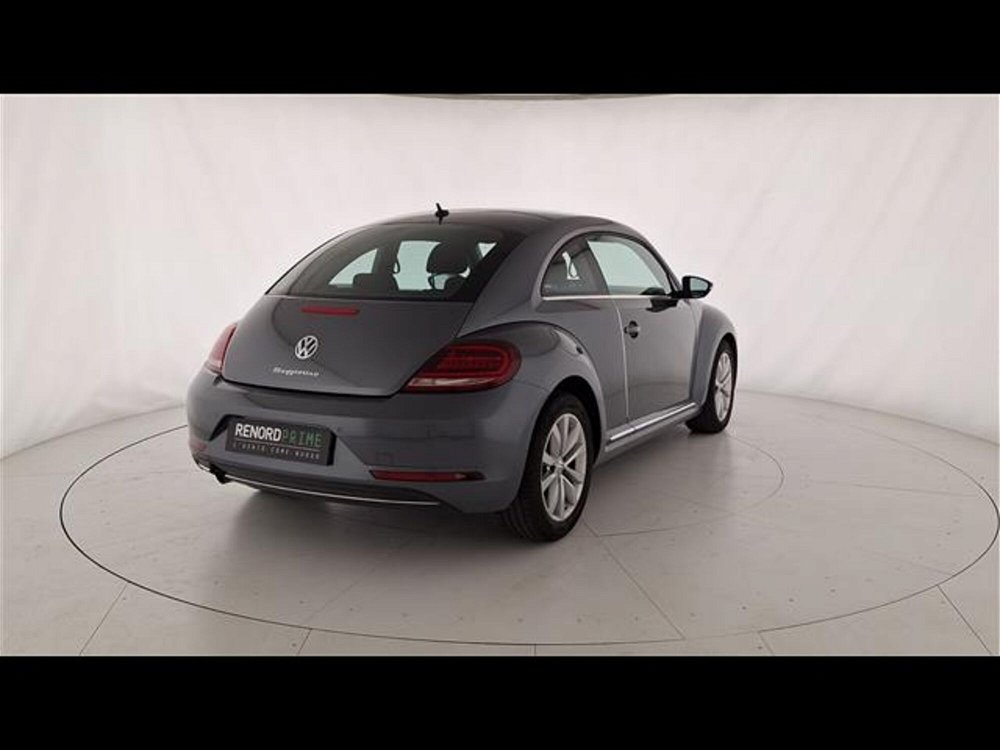 Volkswagen Maggiolino Cabrio 2.0 TDI Design BlueMotion Technology  del 2016 usata a Sesto San Giovanni (4)