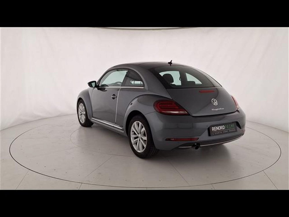 Volkswagen Maggiolino Cabrio 2.0 TDI Design BlueMotion Technology  del 2016 usata a Sesto San Giovanni (5)