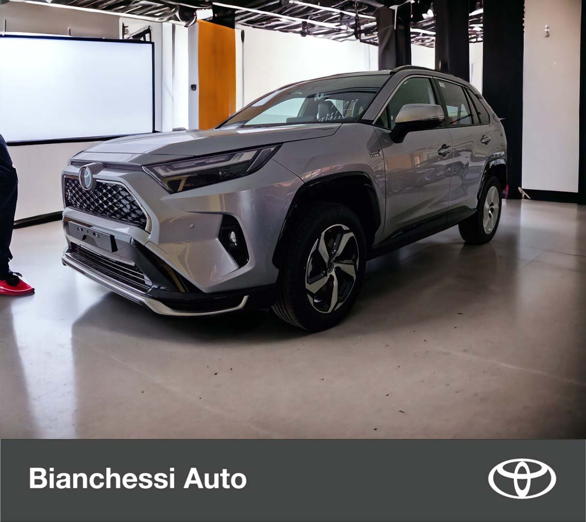 Toyota Rav4 PHEV E-CVT AWD-i More Dynamic  nuova a Cremona