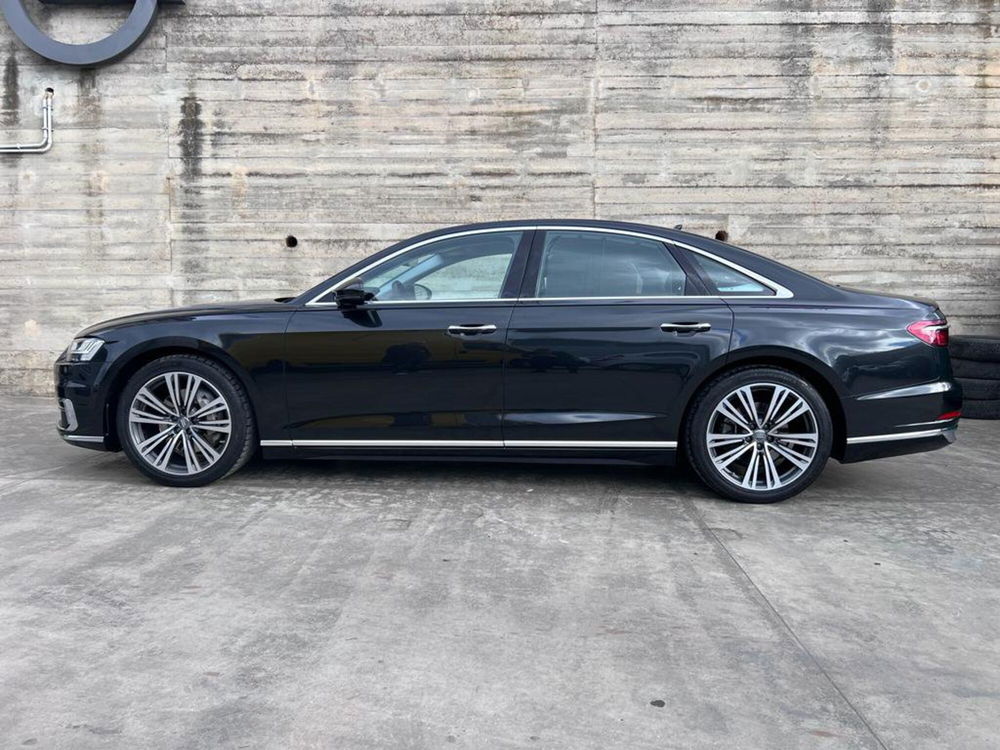 Audi A8 usata a Salerno (2)