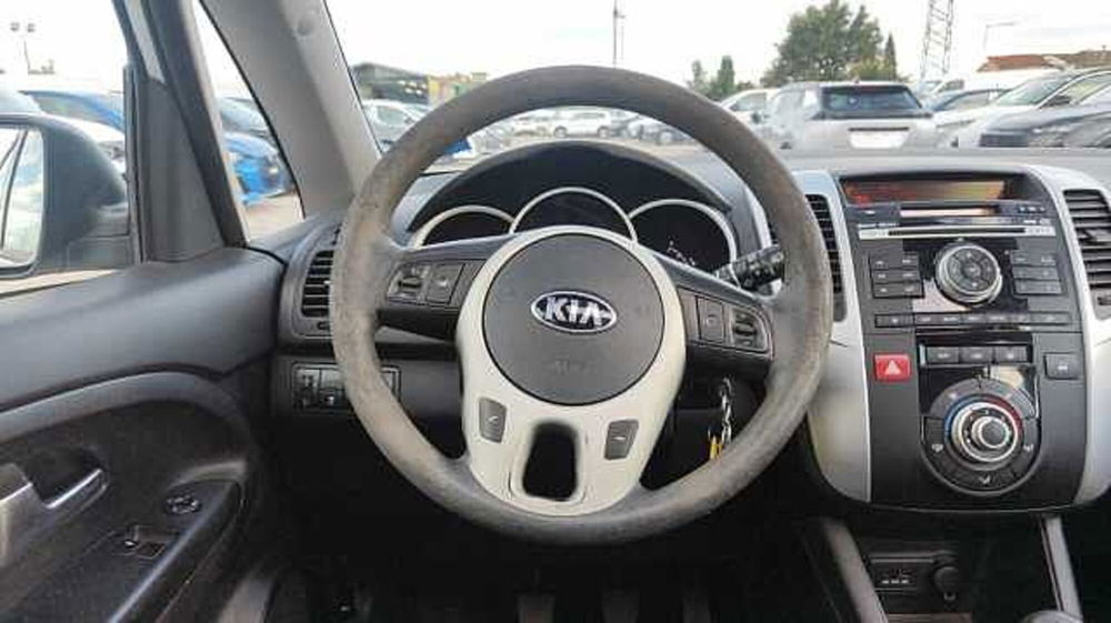 Kia Venga usata a Firenze (15)