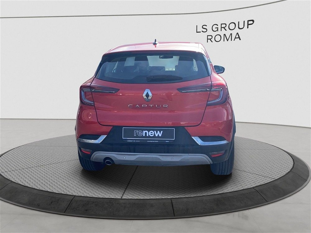 Renault Captur Blue dCi 95 CV Intens  del 2021 usata a Roma (4)