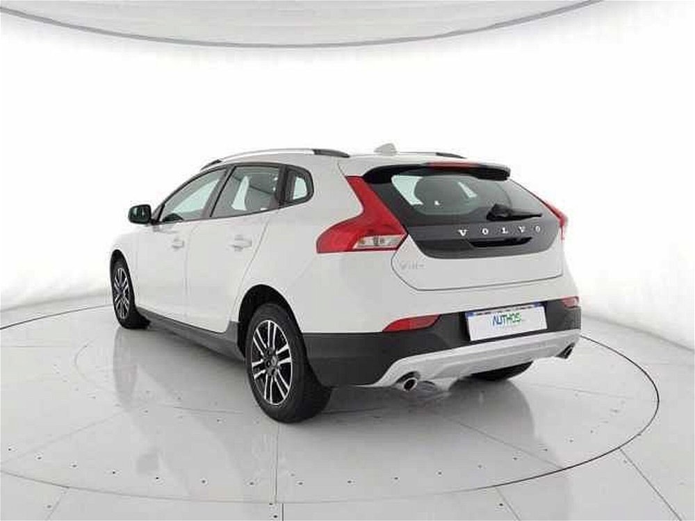 Volvo V40 Cross Country D2 Geartronic Business Plus  del 2018 usata a Torino (3)