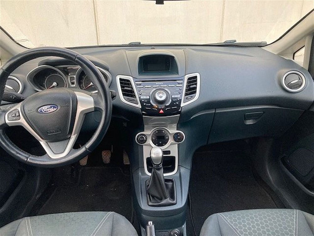 Ford Fiesta 1.2 60CV 5 porte Titanium  del 2012 usata a Viterbo (5)