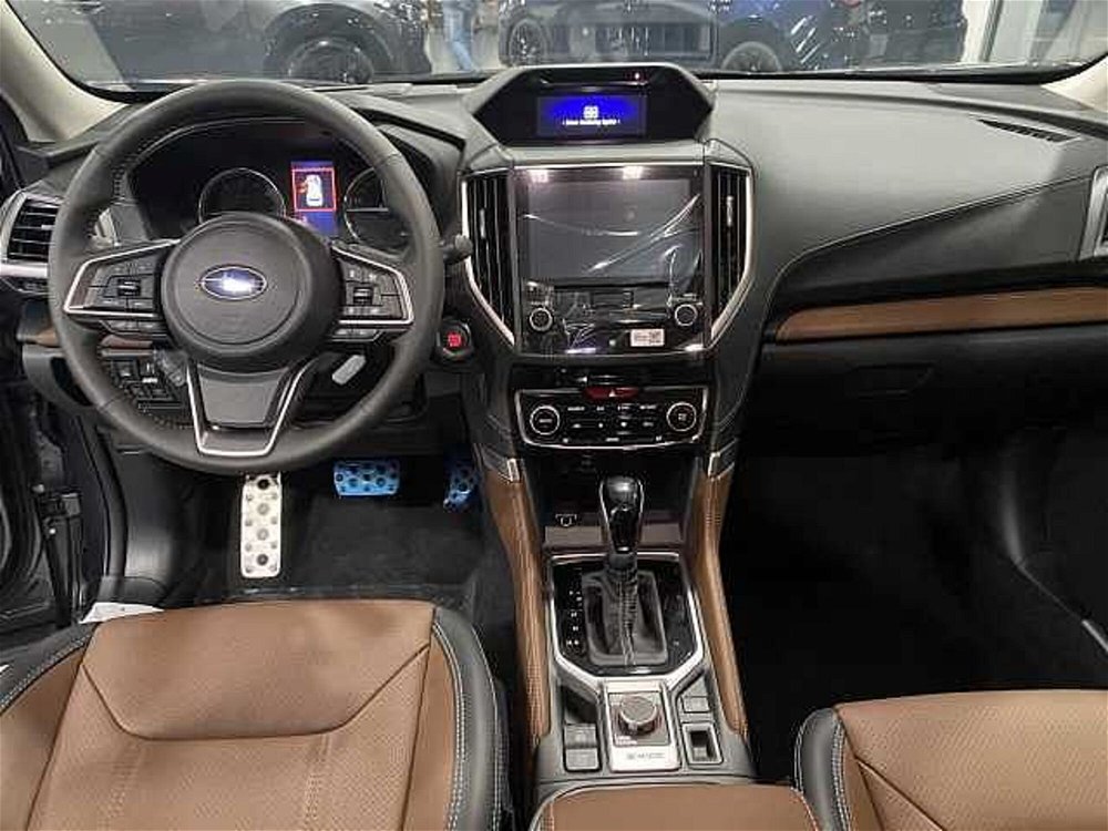 Subaru Forester 2.0 e-Boxer MHEV CVT Lineartronic Premium  nuova a Corigliano Calabro (3)