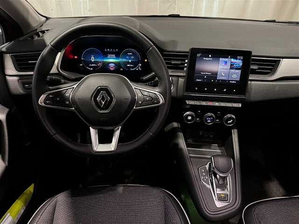 Renault Captur Plug-in Hybrid E-Tech 160 CV Intens  del 2021 usata a Genova (3)