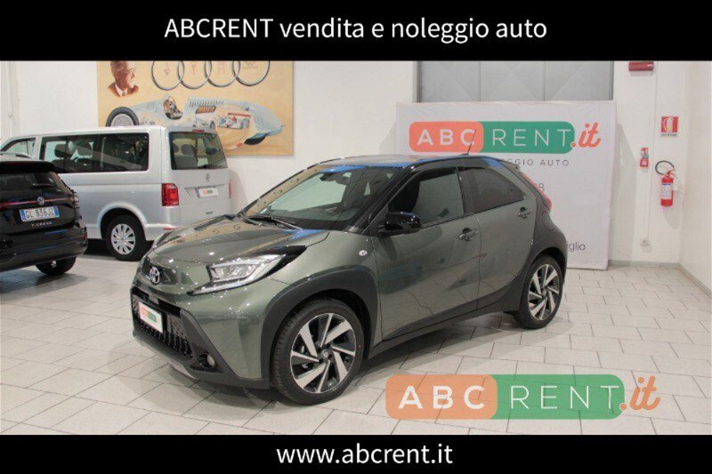 Toyota Aygo X 1.0 VVT-i 72 CV 5 porte Lounge nuova a Sesto San Giovanni