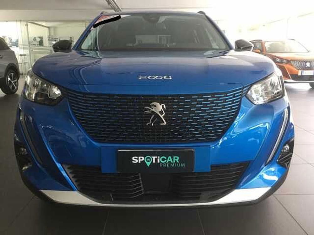 Peugeot 2008 motore elettrico 136 CV Allure  del 2021 usata a Varese (2)