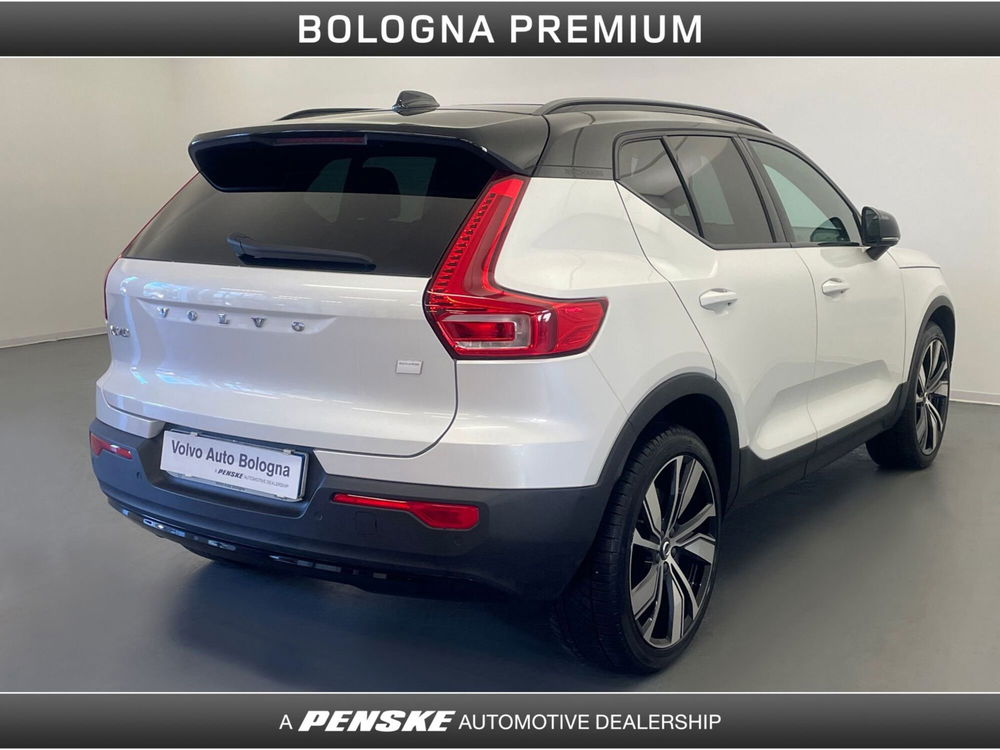 Volvo XC40 Recharge Pure Electric Single Motor FWD Pro del 2022 usata a Casalecchio di Reno (2)