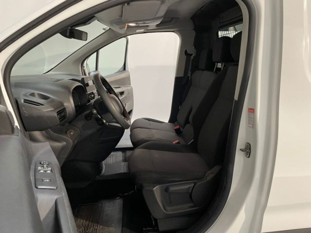 Toyota Proace City usata a Vercelli (12)