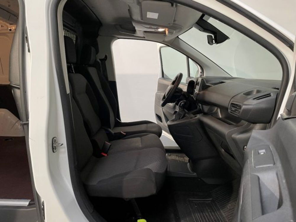 Toyota Proace City usata a Vercelli (7)