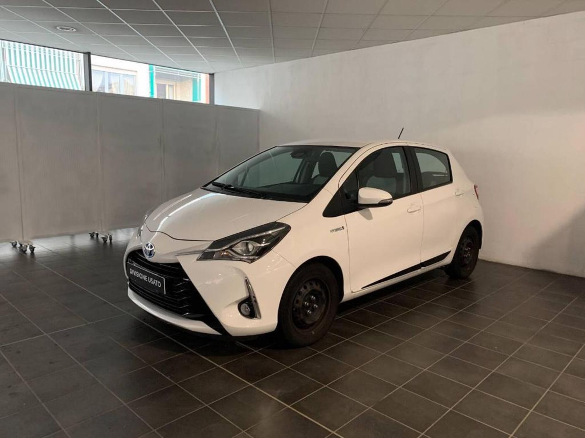 Toyota Yaris Cross 1.5 Hybrid 5p. E-CVT Active del 2020 usata a Torino